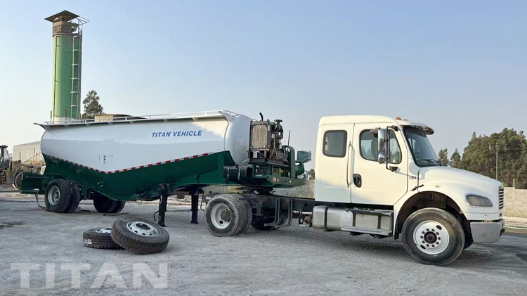Un Cliente Chileno Recibió el Camión Cisterna de Cemento TITAN
