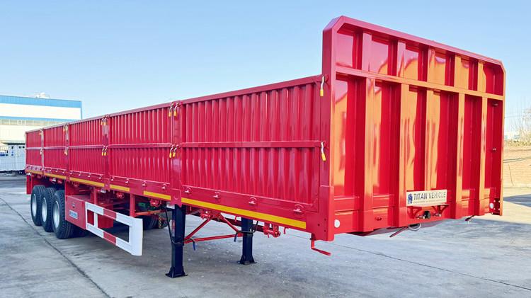 Remolque para carga pesada tractomulas con paneles laterales