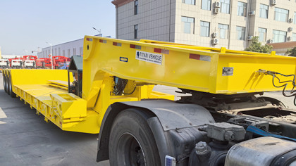 Lowboy cama baja 3 ejes 60 toneladas