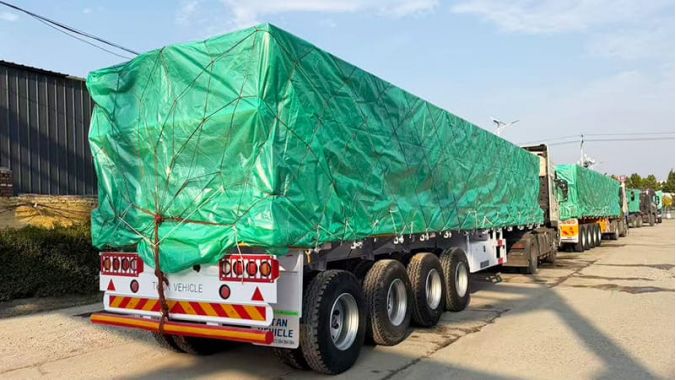 Plataforma trailer envíos por barco RO-RO